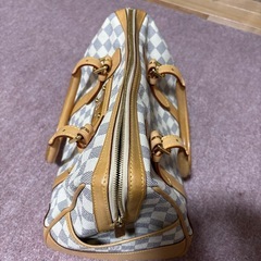 ルイヴィトンのバックの画像
