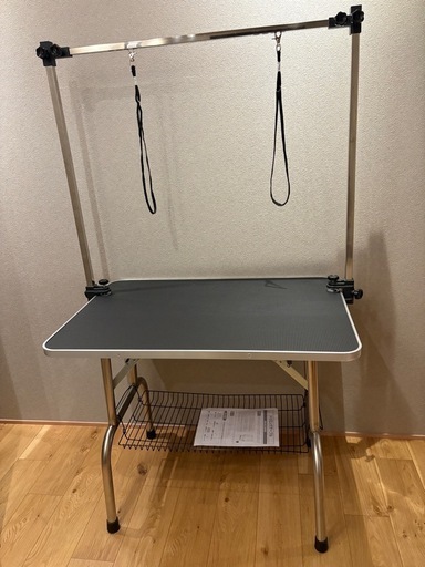 折りたたみ　トリミングテーブル