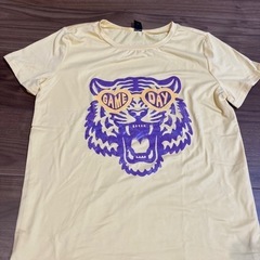 未使用 新品 SHEIN Tシャツ Sサイズ 