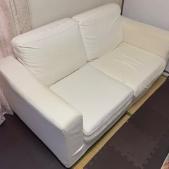 無印の2人用ソファです。の画像