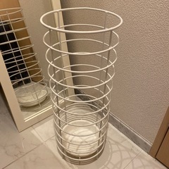 白のオシャレ傘立て