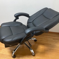 デスクチェア（リクライニング可）の画像