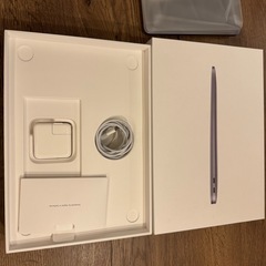 【美品、おまけ付き】MacBook Air M1 メモリ8GB ストレージ512GBの画像