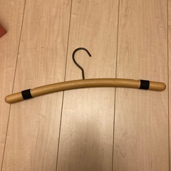 木製ハンガーの画像