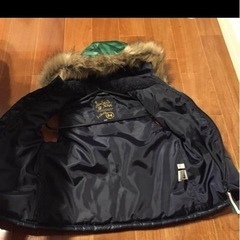 美品 ダウンベスト サイズ110cmの画像