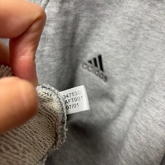 【adidas】90‘s未使用スウェットの画像