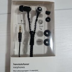 新品イヤホン