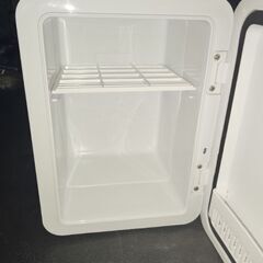 ポータブル冷蔵庫6リットルの画像