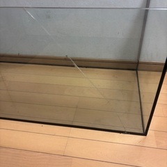 訳あり　引き取り限定　90×45×45 オールガラス水槽　ヒビありの画像