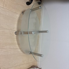 ガラステーブル