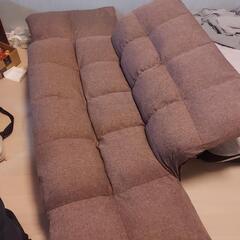 2人がけローソファの画像