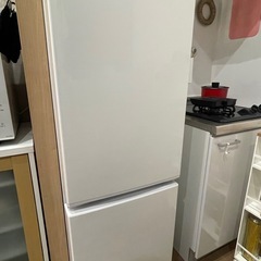 【決定】
156L2ドア冷蔵庫の画像