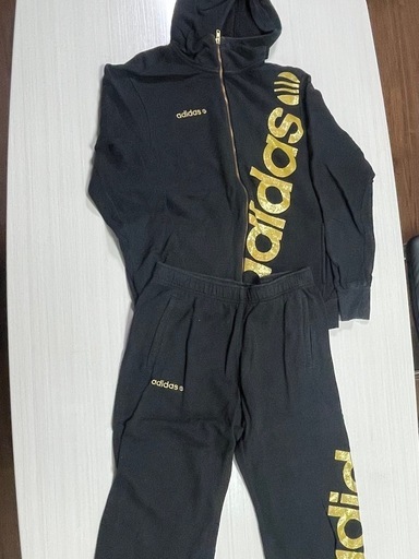 adidas アディダス　ジャージ　黒×金