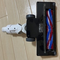 掃除機本体　IRIS OHYAMA スティッククリーナー SCD-141P-Wの画像