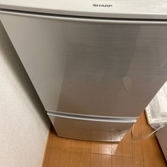 冷蔵庫　シャープ　2ドア