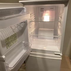 冷蔵庫の画像