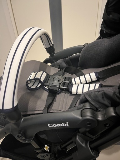 【美品】Combi ベビーカー