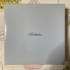 （新品未使用）ノリタケ 23cm 2枚組 ハンプシャーゴールド　アクセントプレート ペアの画像