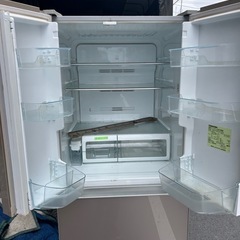 TOSHIBA 冷蔵庫 ベジータ プレミアムモデル クリアガラスタイプ 556L 6ドア GR-F56FXV クリアシェルホワイトの画像