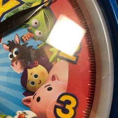 トイストーリー壁掛け時計の画像
