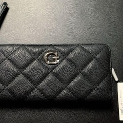 【新品】GUESSの長財布 ブラック キルティング Gロゴ 長財布