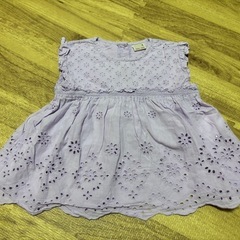 petit main花柄🌼パンチングチュニックラベンダー
