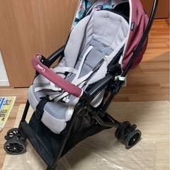 受付終了　ベビーカー　combi SUGOCAL 