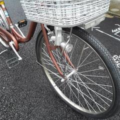 7/30 （水）~8/2（土）までお休み！中古自転車３５６１　ブリヂストン　N40U2　24インチ　ギヤなし　LEDダイナモライト　キッキーと音がならない後輪ローラーブレーキ錆びにくい部品：ハンドル・リム・ドロヨケ・前かご・リヤキャリアの画像