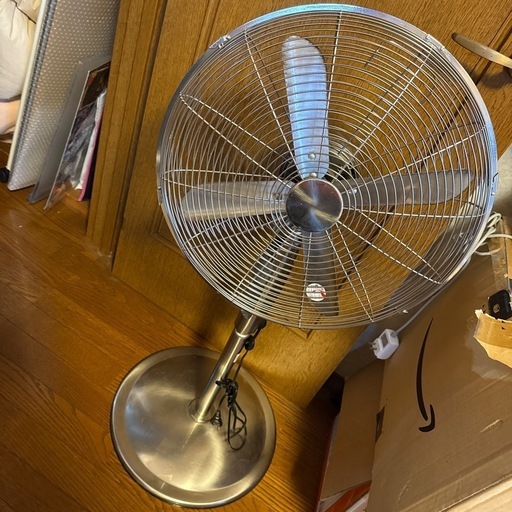 ドウシシャ　JIR-401 スタンドファン メタル扇風機　オシャレ