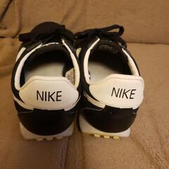 NIKE　スニーカー　黒の画像