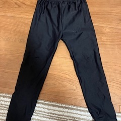 キッズ105センチ⭐︎運動する時など短パンの下に履くレギンス