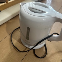 電気ケトル ELSONIC　1.0L ホワイト 湯沸し器 お湯 白湯