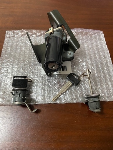 (ヌ)　フュージョンX 最終型　純正キーセット　スペアキー２本付　送料520円