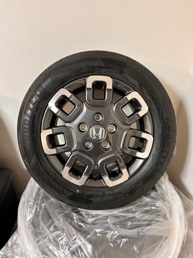 【未走行】185/65R15 HondaフリードGTクロスター　ホイールタイヤ