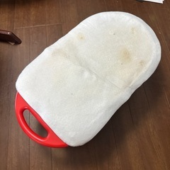 アイロン台　100均でカバーを買えば使えますの画像