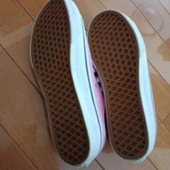バンズスニーカーの画像
