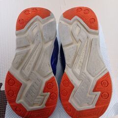 瞬足　サイズ18cm 3Eの画像