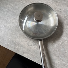 ツヴィリング　プロシリーズ　フライパン　蓋付の画像