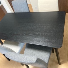IKEAダイニングテーブル