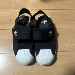adidas サンダル