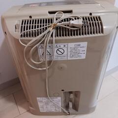 ■SHARP■乾燥除湿清浄機（DW-801W-C）

の画像