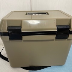 クーラーボックス