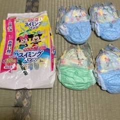 スイミングパンツ