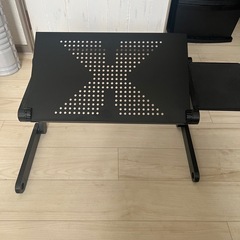 ノートパソコンスタンドの画像