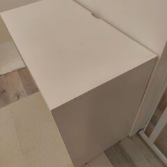 パソコンデスクの画像