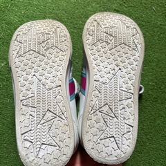 SOMETHINGスニーカーの画像