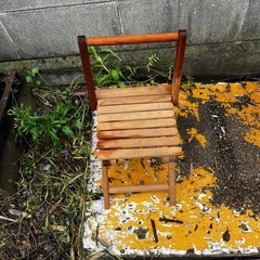 木製折りたたみ椅子　小物置き台