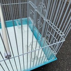 大きめの鳥カゴの画像