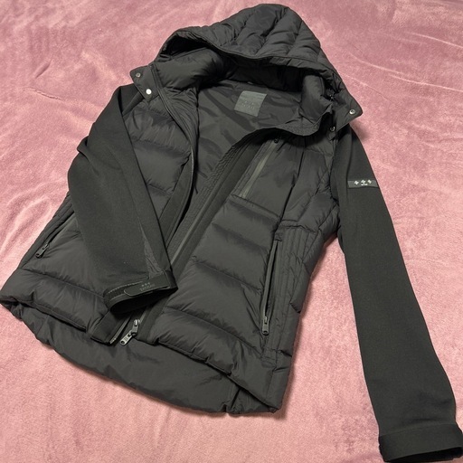 タトラスダウンジャケット