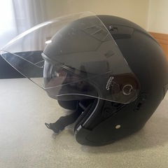 バイクヘルメットとロックチェーンセットの画像